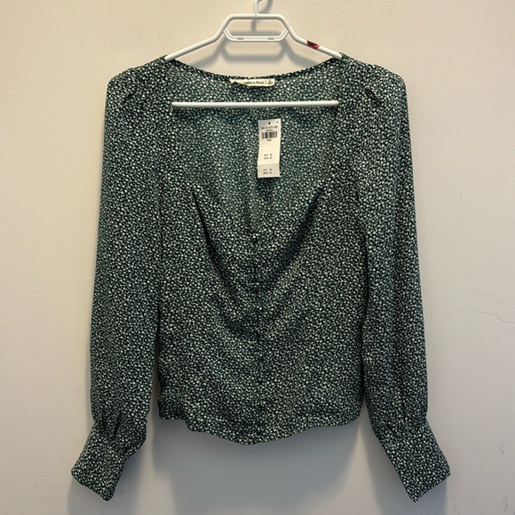 Abercrombie & Fitch | Floral Blouse NWT - Picture 1 of 3